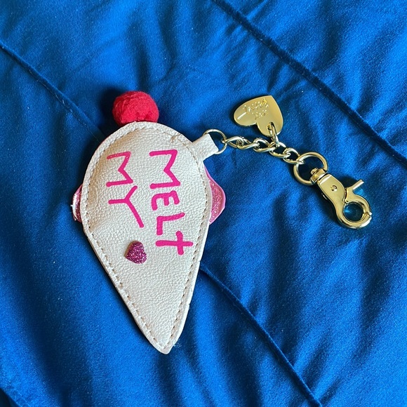 Betsey Johnson Key Cain, Ice Cream Cone - Picture 5 of 6